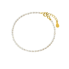 Close-up view of the Amalfi Pearl Bracelet with 14K gold plating